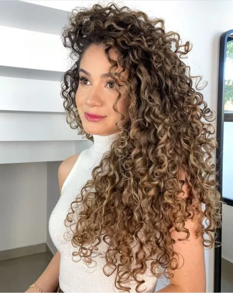 Defined glossy ringlets